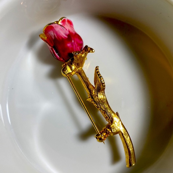 COPY - ☘️Tancer signed rose pin. Beautiful color. Very good condition - Picture 7 of 8